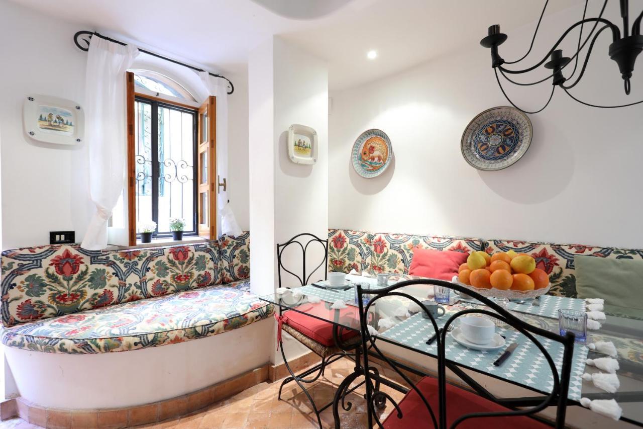 Porta Catania & Duomo Cozy Apartment ตาออร์มินา ภายนอก รูปภาพ
