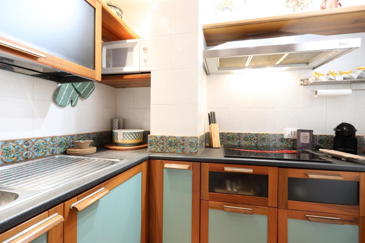 Porta Catania & Duomo Cozy Apartment ตาออร์มินา ภายนอก รูปภาพ