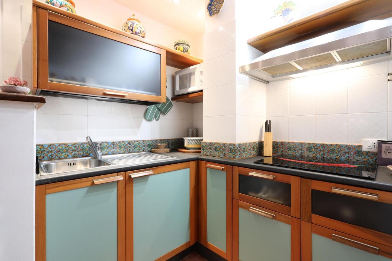 Porta Catania & Duomo Cozy Apartment ตาออร์มินา ภายนอก รูปภาพ