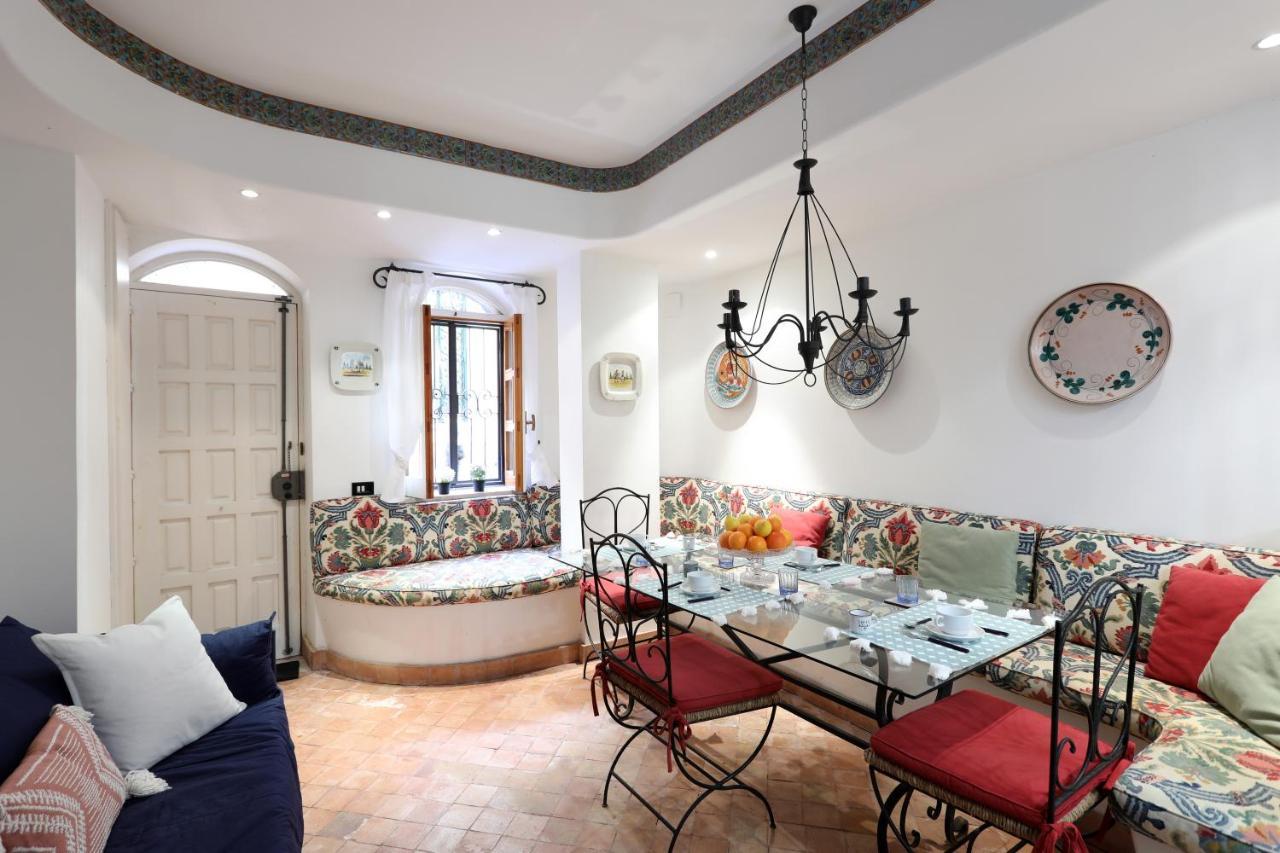 Porta Catania & Duomo Cozy Apartment ตาออร์มินา ภายนอก รูปภาพ